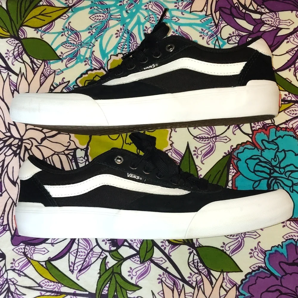 Vans Chima Pro 2 Skate Shoes - Picture 4 of 13